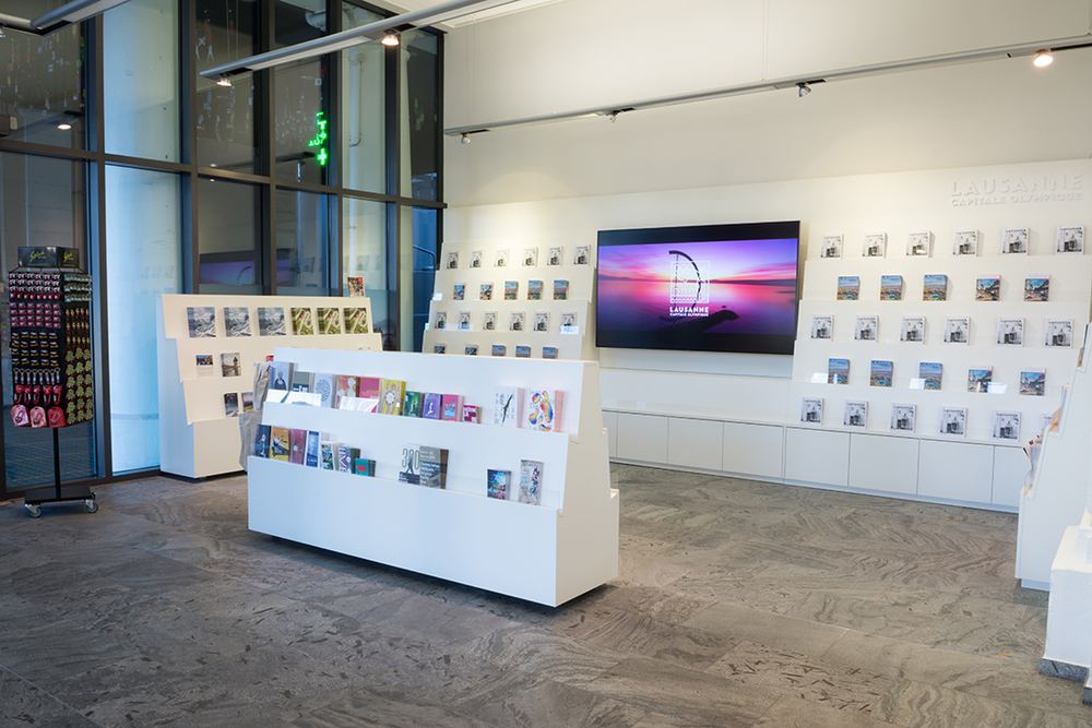 Écran professionnel 85 pouces à l'office du tourisme, Lausanne Tourisme